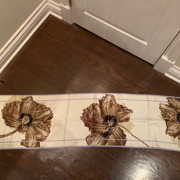 Scarf - Picture 1 of 5